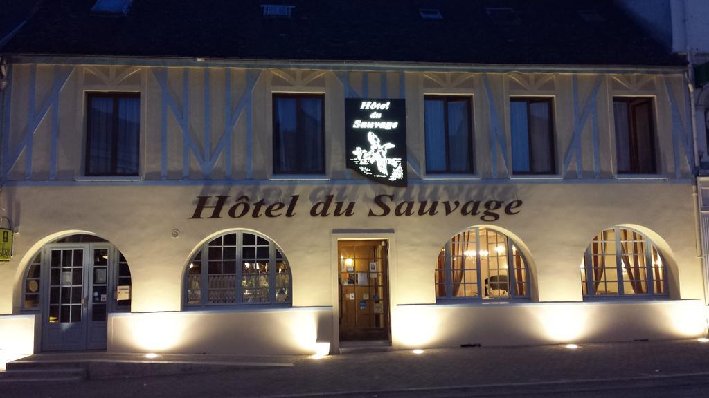 Logis Hotel & Restaurant Du Sauvage La Ferté-Gaucher Exteriér fotografie